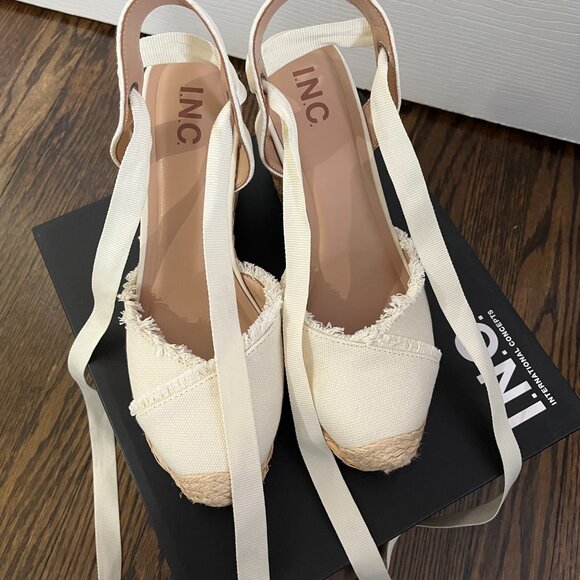 I.N.C. Moniquee White Canvas Espadrille Wedge Sandals | Size 8.5 - Picture 4 of 7